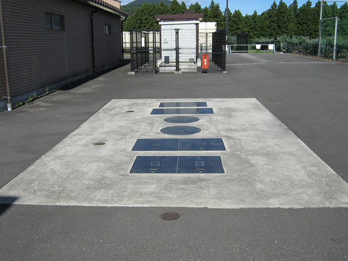十六沼公園屋根付運動場建物全景