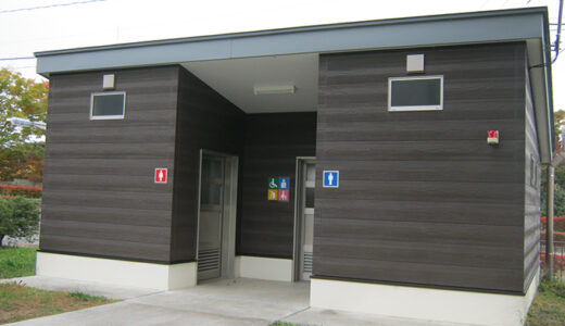 十六沼公園CDコート駐車場トイレ